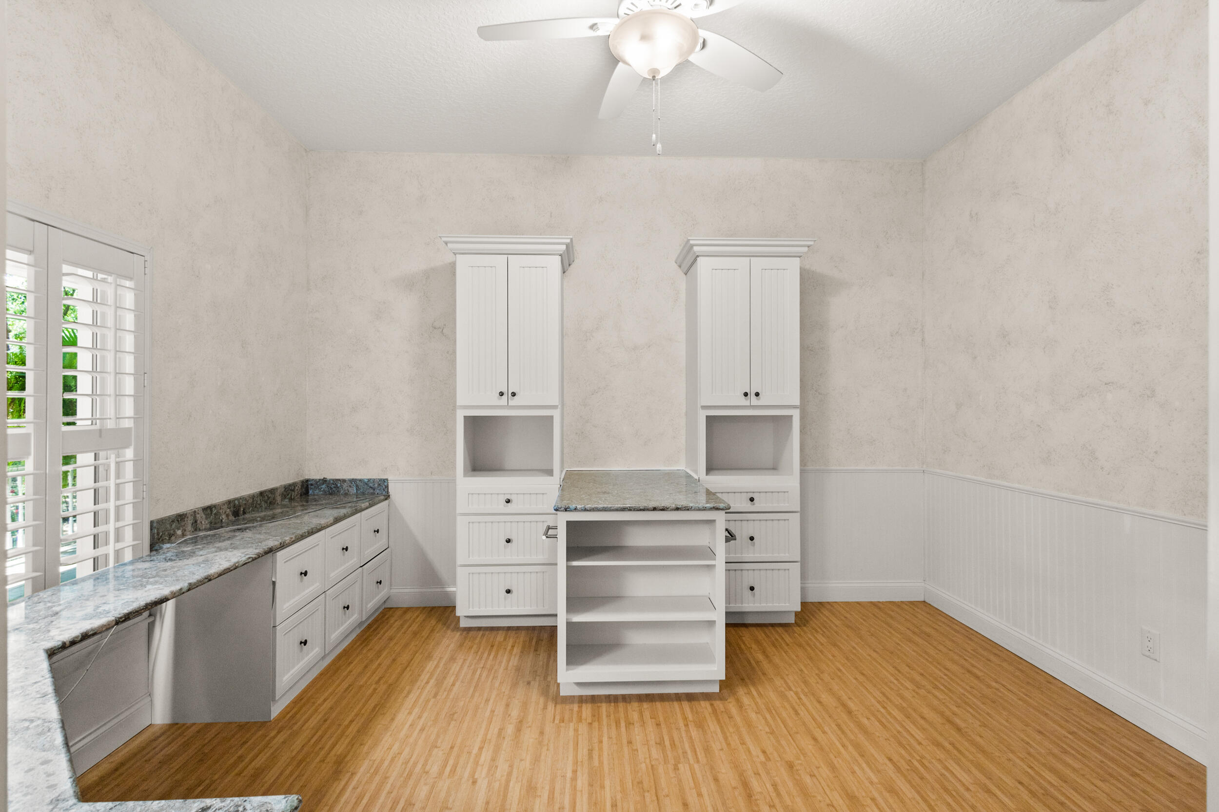 5430 Amy Way Mims, FL 32754 - Photo 8 of 26 Office