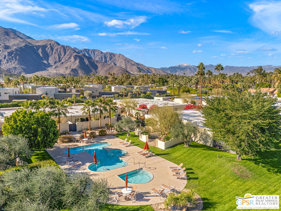 1115 East Alejo Road Palm Springs, CA 92262 - Photo 38 of 40 a view of a city