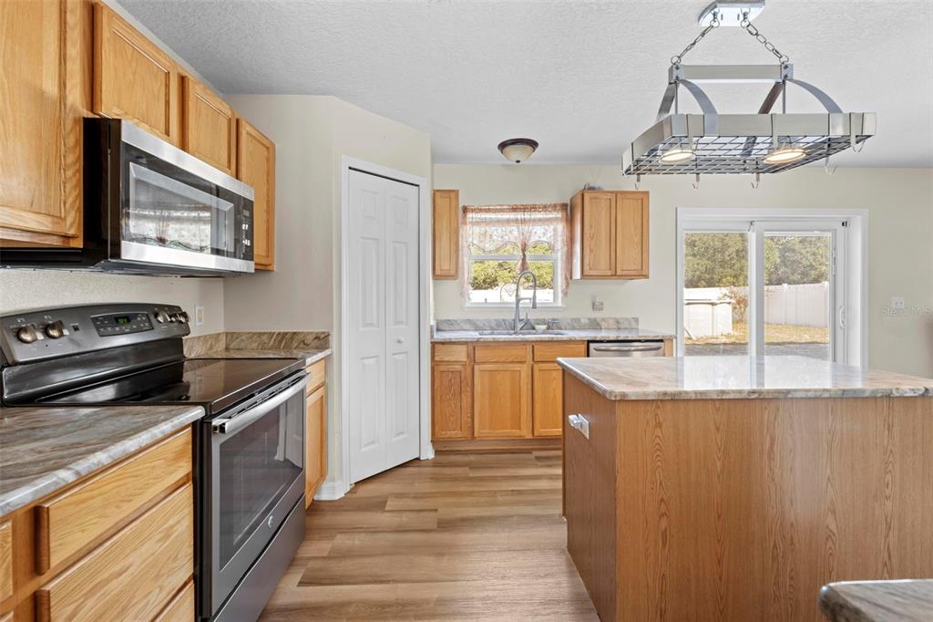 7319 Lagoon Road Spring Hill, FL 34606 - Photo 21 of 60