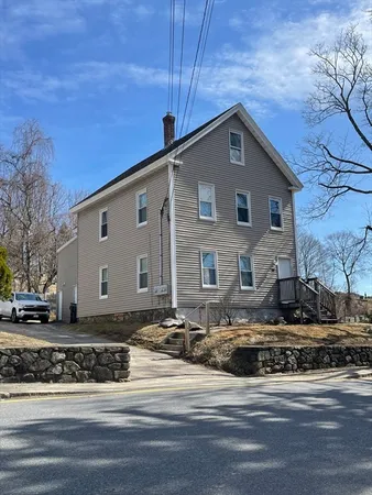 $724,900 | 28 Beach Street, Marlborough, MA 01752