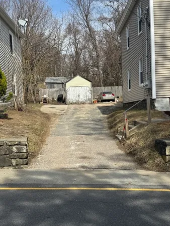 $724,900 | 28 Beach Street, Marlborough, MA 01752