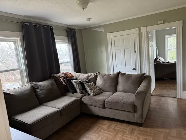 $724,900 | 28 Beach Street, Marlborough, MA 01752