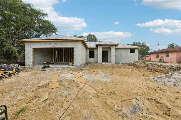 $320,000 | 222 Florida Avenue, Dundee, FL 33838