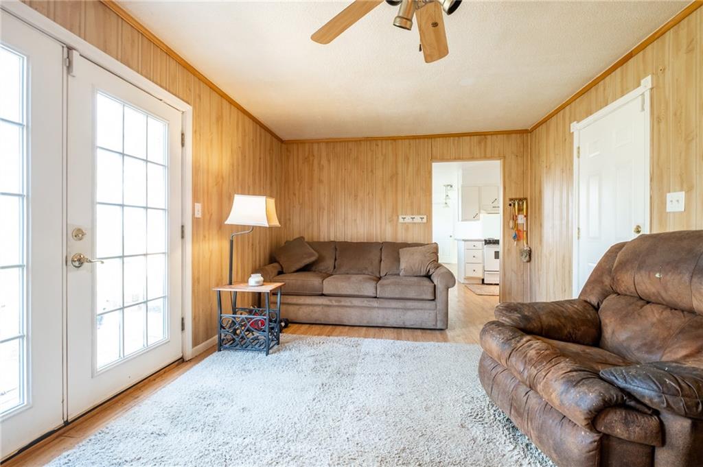 722 North Riverside Drive Columbus, IN 47203 - Photo 16 of 44 Gallery Image 16