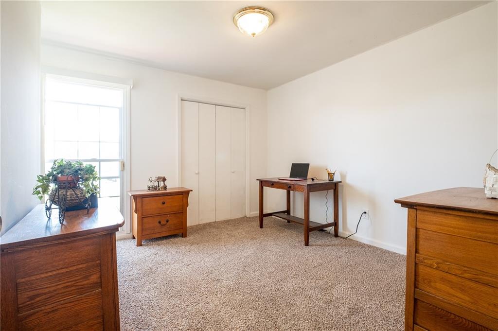 722 North Riverside Drive Columbus, IN 47203 - Photo 19 of 44 Gallery Image 19