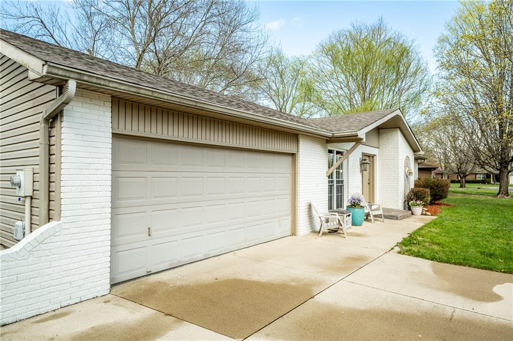 722 North Riverside Drive Columbus, IN 47203 - Photo 40 of 44 Gallery Image 40