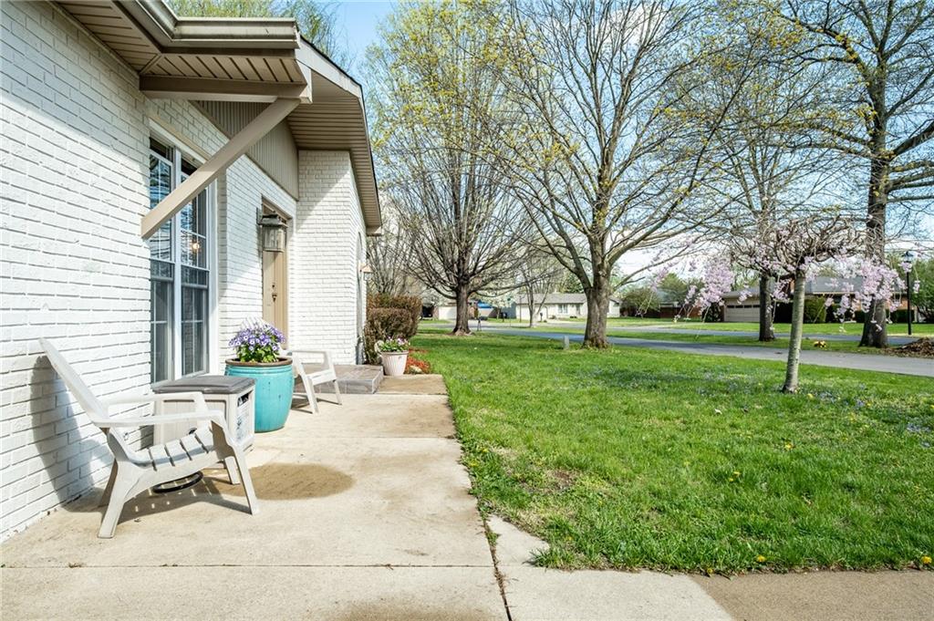 722 North Riverside Drive Columbus, IN 47203 - Photo 41 of 44 Gallery Image 41