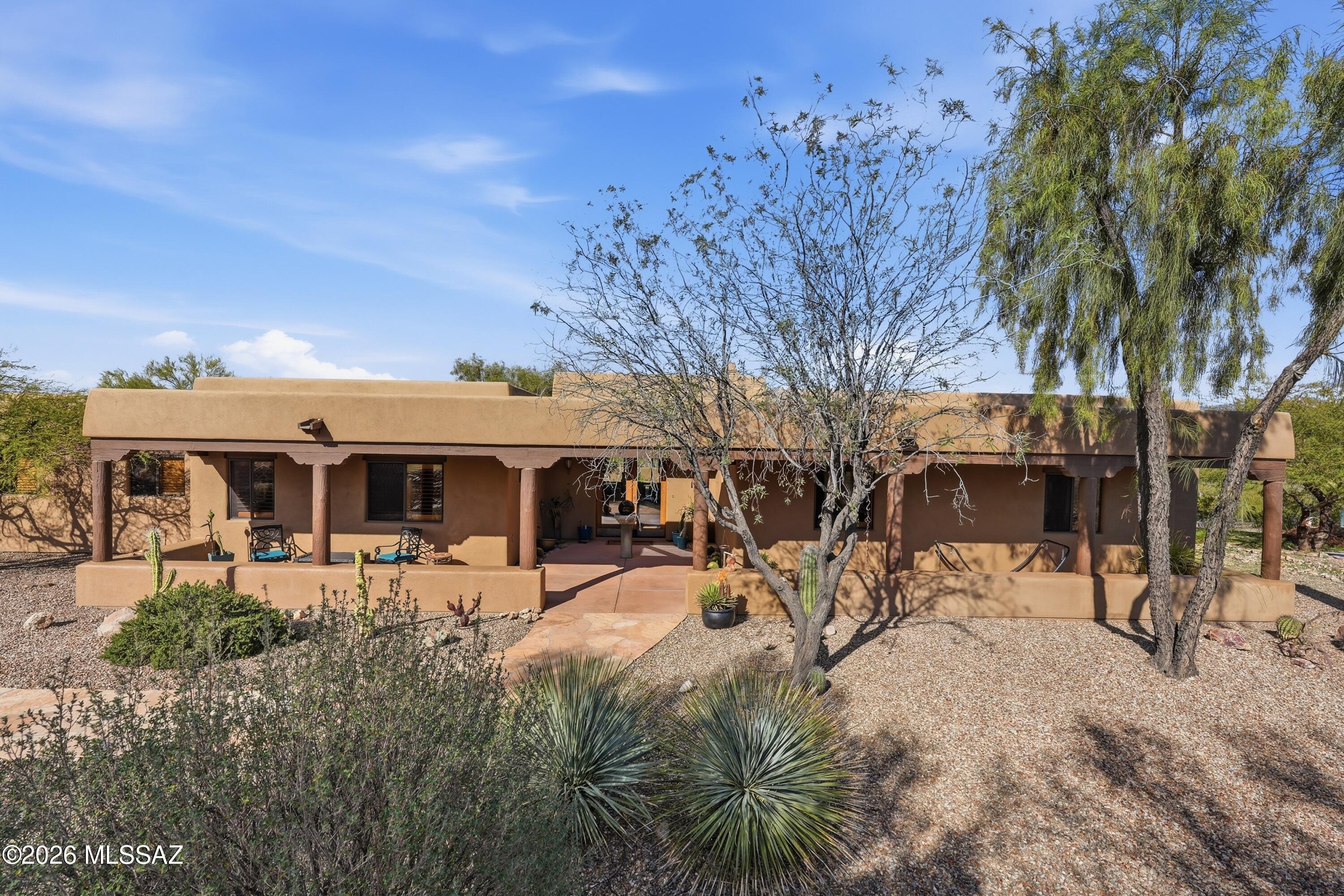 6060 North Abington Road Tucson, AZ 85743 - Photo 42 of 47 Beautiful Territorial architecture