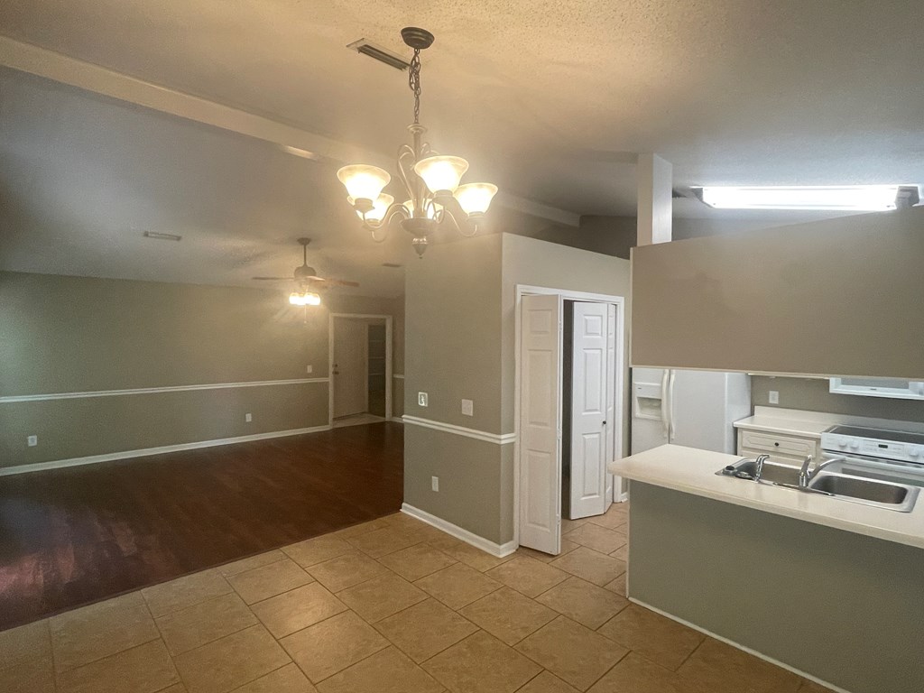 117 Woodleigh Road Dothan, AL 36305 - Photo 5 of 8