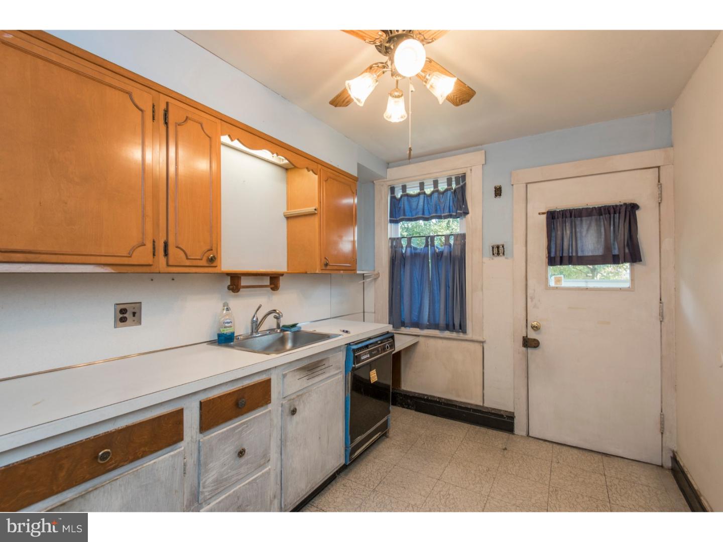 659 Roxborough Avenue Philadelphia, PA 19128 - Photo 8 of 16 Gallery Image 8