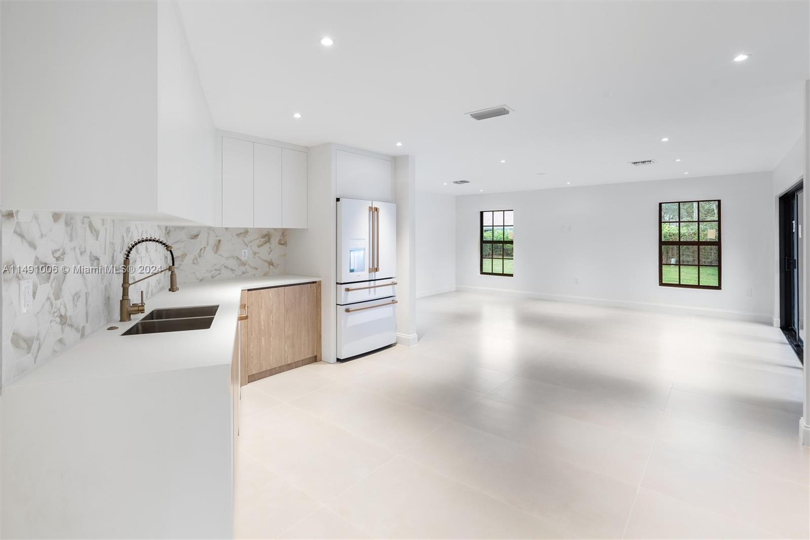 2728 Northwest 29th Avenue Boca Raton, FL 33434 - Photo 13 of 50 Gallery Image 13