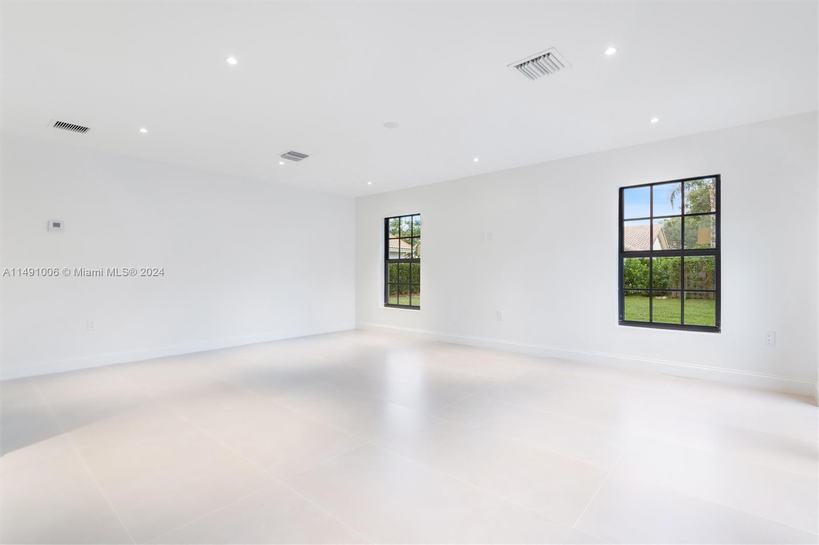 2728 Northwest 29th Avenue Boca Raton, FL 33434 - Photo 19 of 50 Gallery Image 19