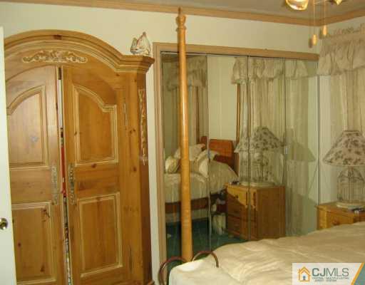 51 Rainford Road Edison, NJ 08820 - Photo 6 of 8 a bathroom with a shower