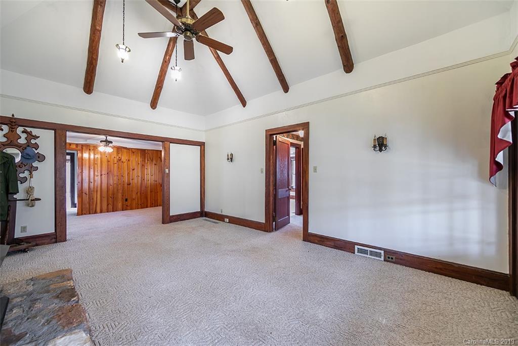 13 Barclay Road Candler, NC 28715 - Photo 14 of 36 Gallery Image 14