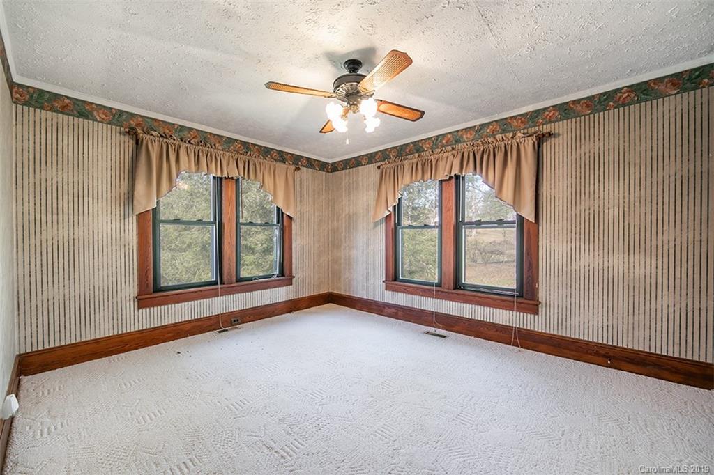 13 Barclay Road Candler, NC 28715 - Photo 22 of 36 Gallery Image 22