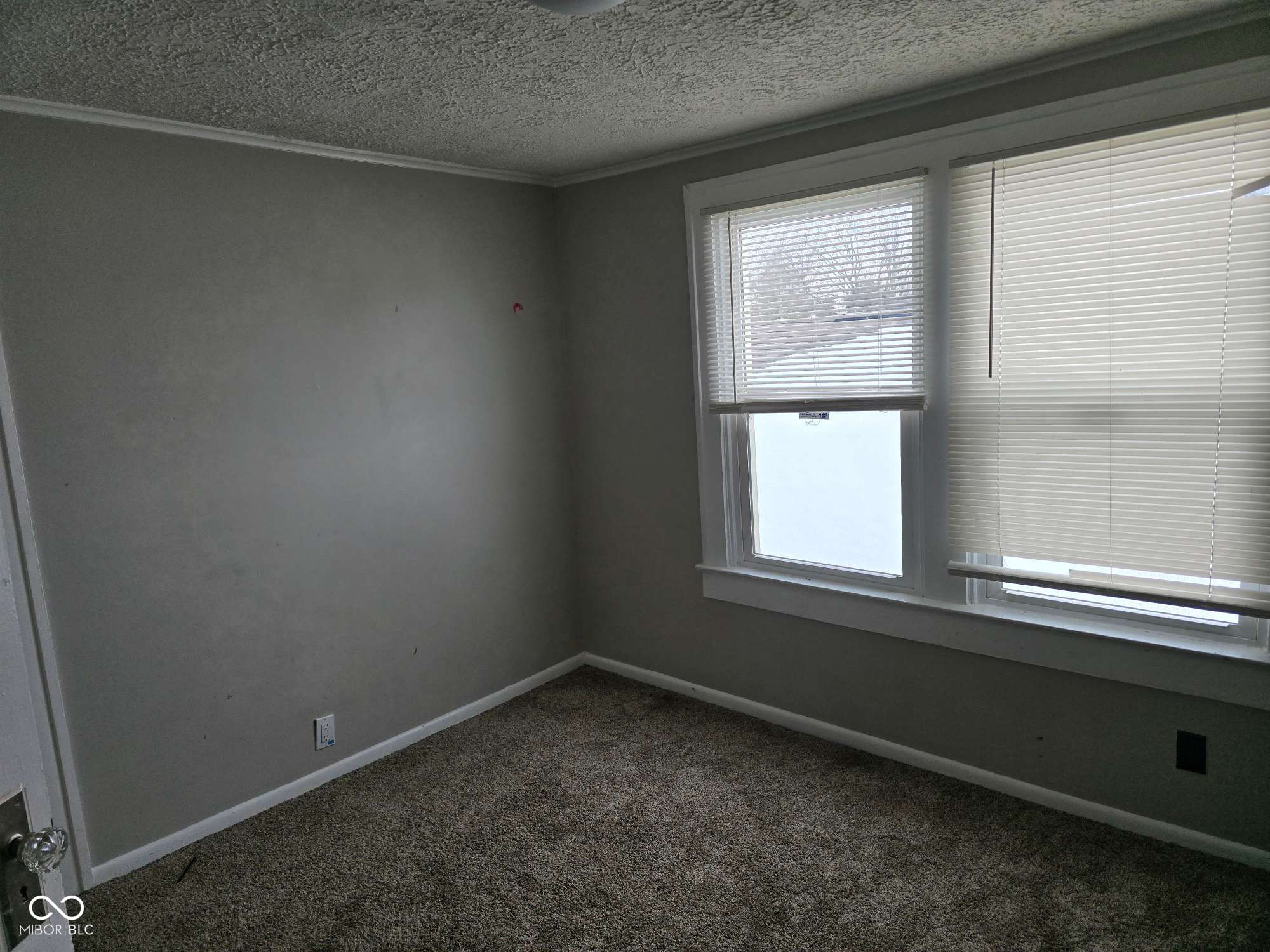 814 Dequincy Street Indianapolis, IN 46201 - Photo 4 of 38