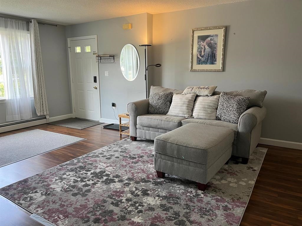 313 Spring Brook Circle Portsmouth, NH 03801 - Photo 3 of 12