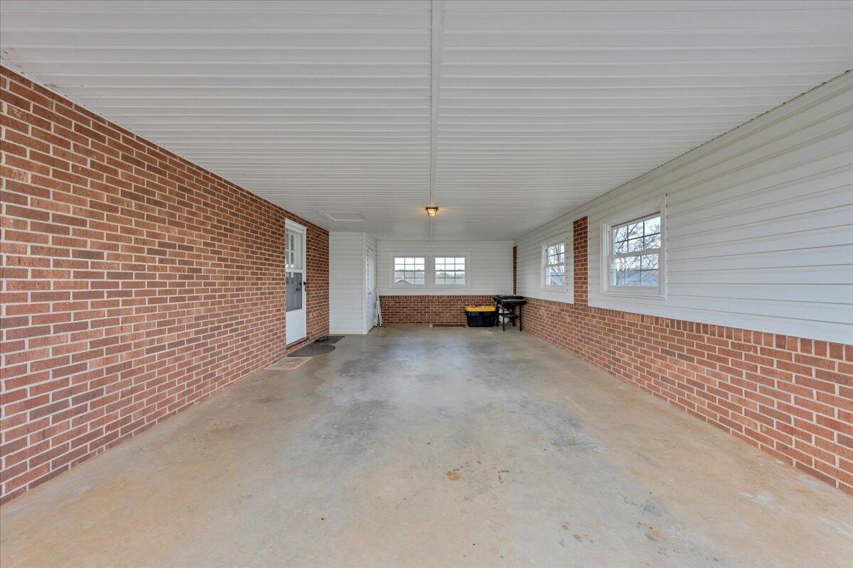 4660 Franklin Street Rocky Mount, VA 24151 - Photo 32 of 55 32-MIB04399