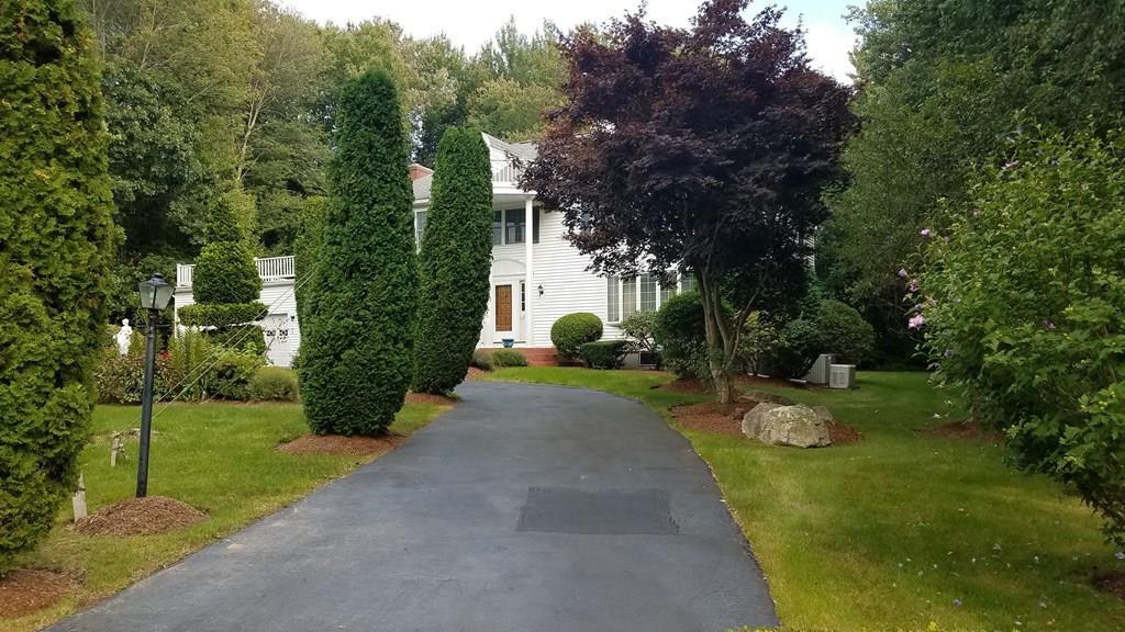 19 Longmeadow Road Westborough, MA 01581 - Photo 4 of 34 Gallery Image 4