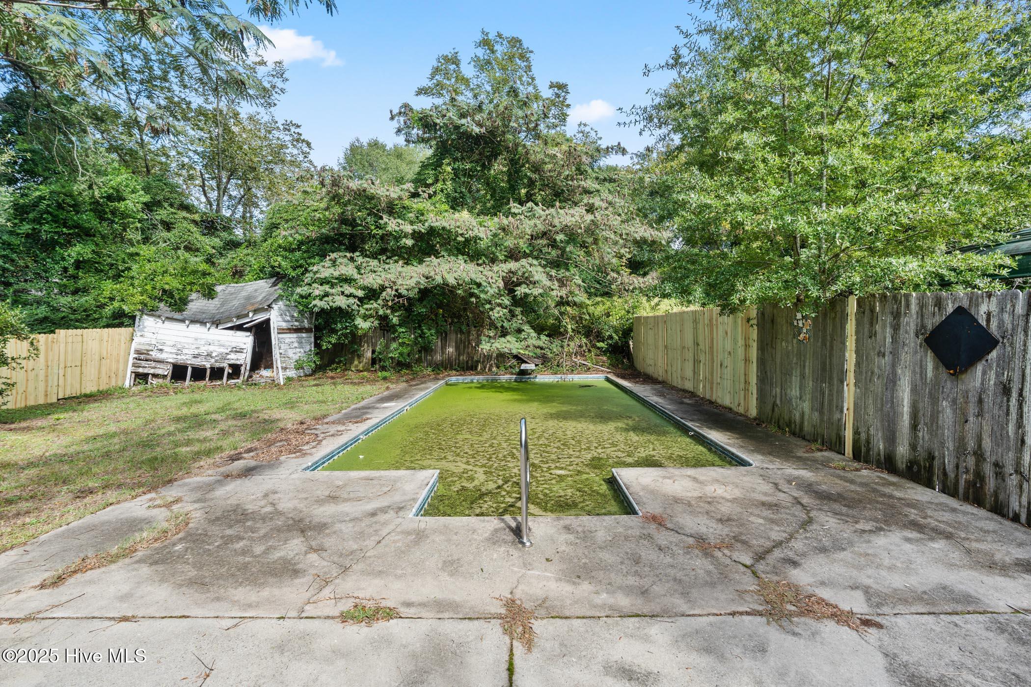 318 Spring Street Hamlet, NC 28345 - Photo 5 of 28 A7403207