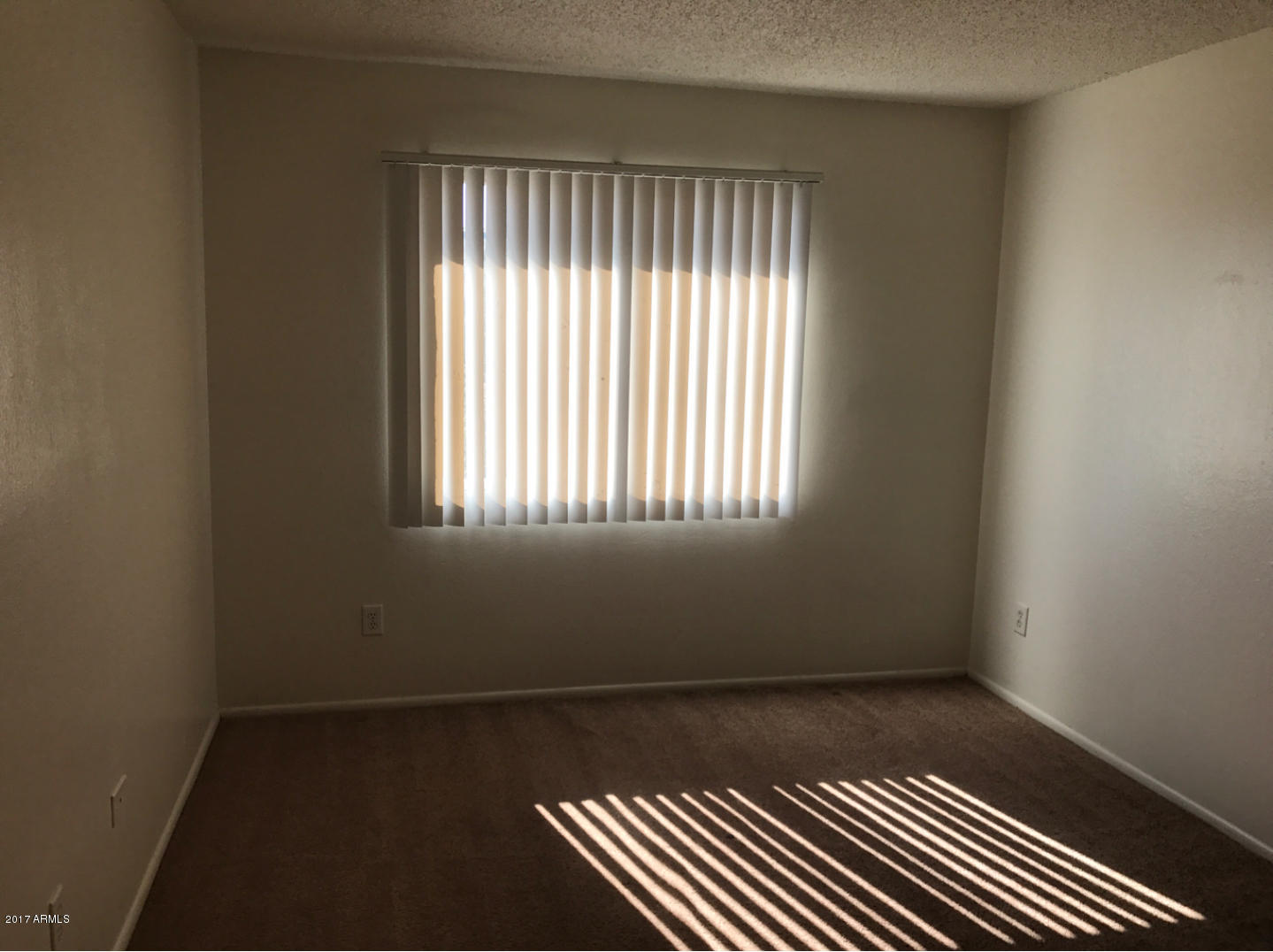 4427 East Riverside Street Phoenix, AZ 85040 - Photo 11 of 20 15088694057111d5c6f4304d4ca0c55cc6a8b4d4