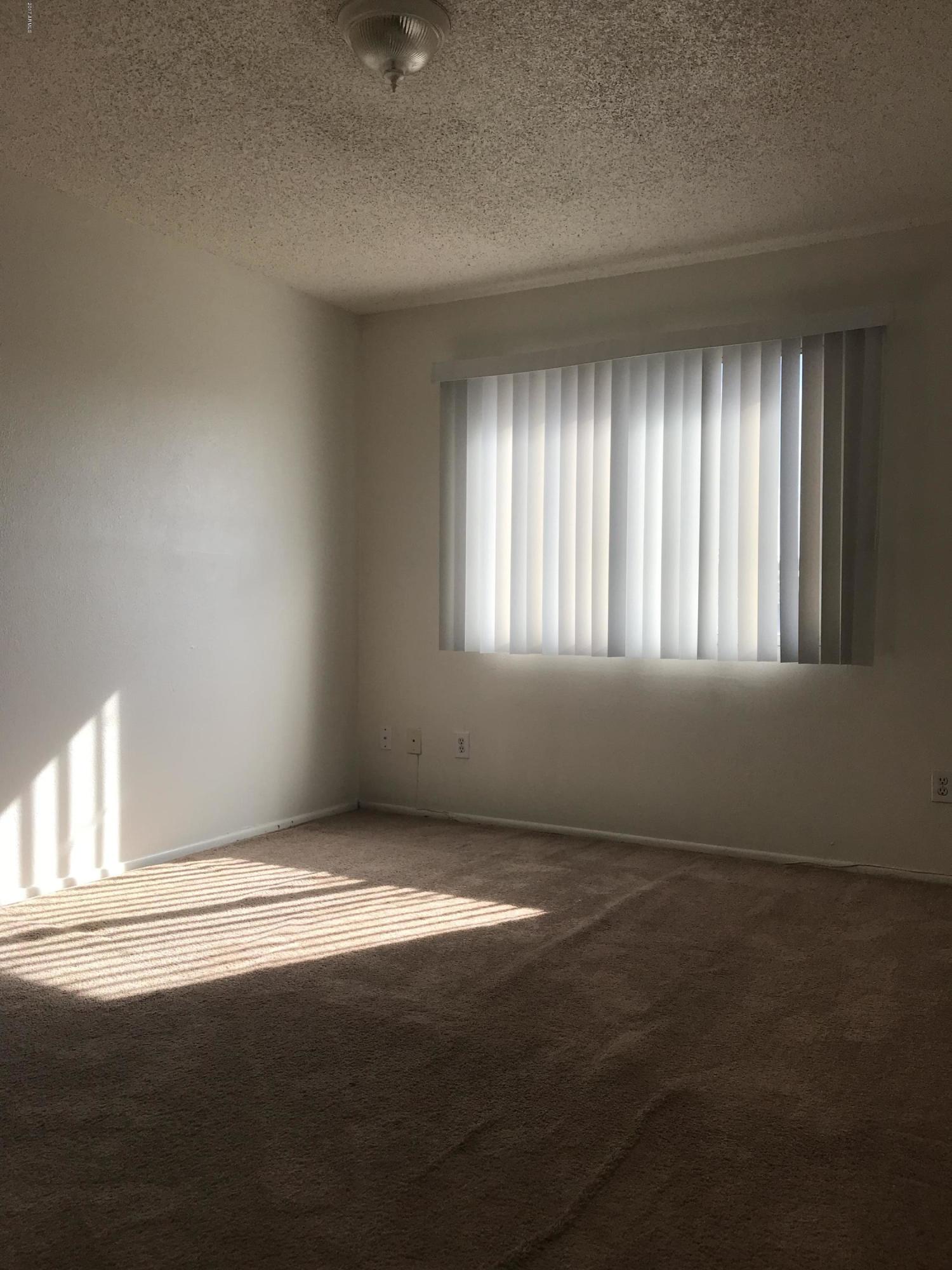 4427 East Riverside Street Phoenix, AZ 85040 - Photo 13 of 20 IMG_0471