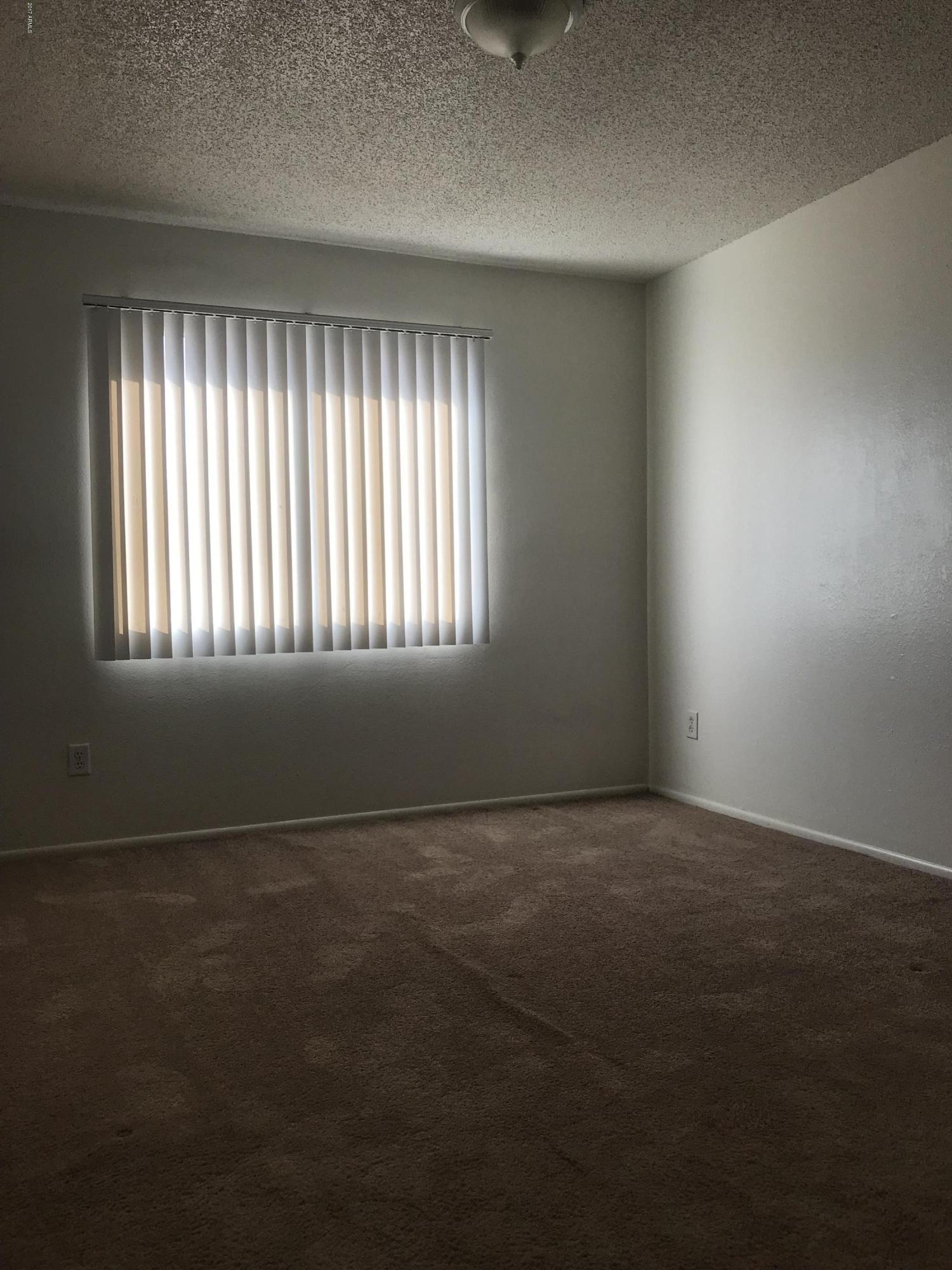4427 East Riverside Street Phoenix, AZ 85040 - Photo 15 of 20 IMG_0473