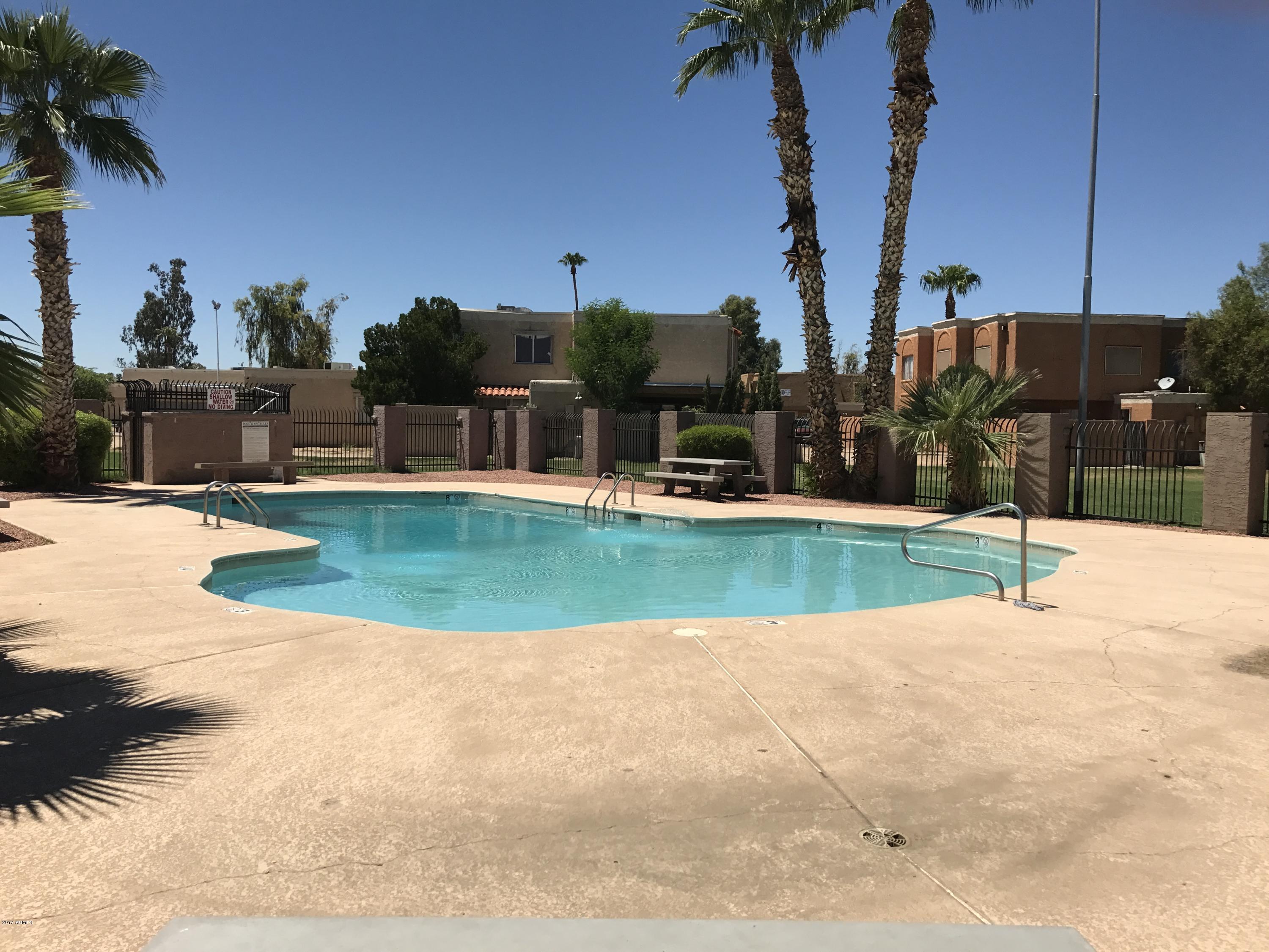 4427 East Riverside Street Phoenix, AZ 85040 - Photo 19 of 20 IMG_0278