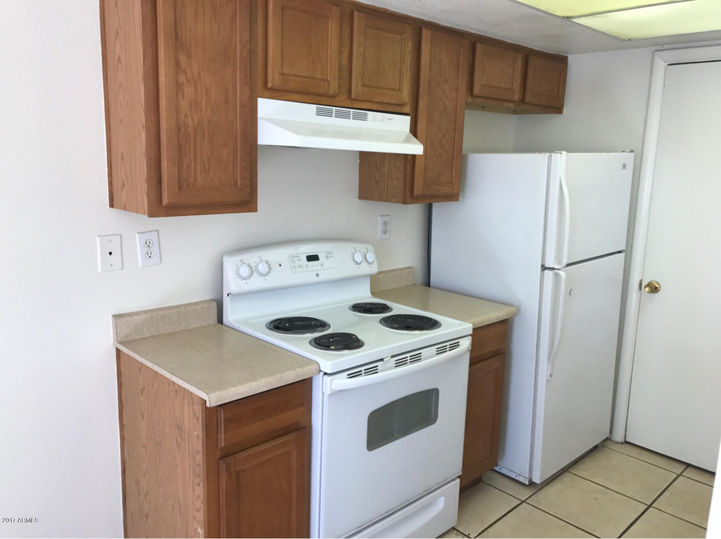 4427 East Riverside Street Phoenix, AZ 85040 - Photo 8 of 20 1508868660cf0f76baa02842348f5bc0837d0ef1