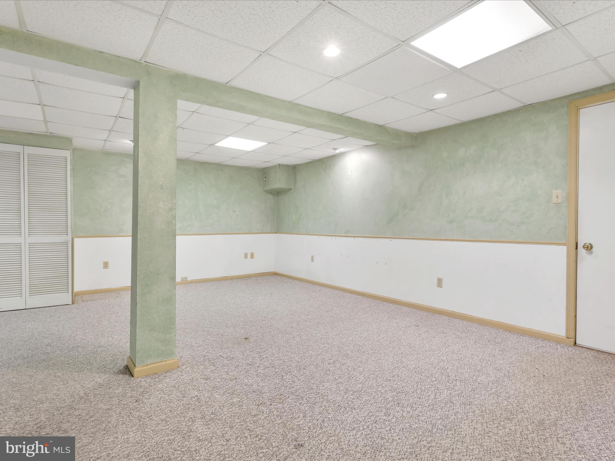 95 Comanche Drive Auburn, PA 17922 - Photo 23 of 33 an empty room with a bathroom