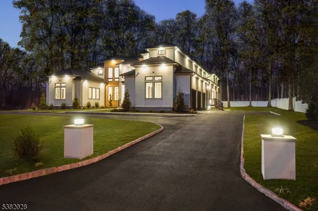 $3,999,999 | 19 Highlander Drive, Scotch Plains, NJ 07076