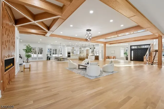 $3,999,999 | 19 Highlander Drive, Scotch Plains, NJ 07076