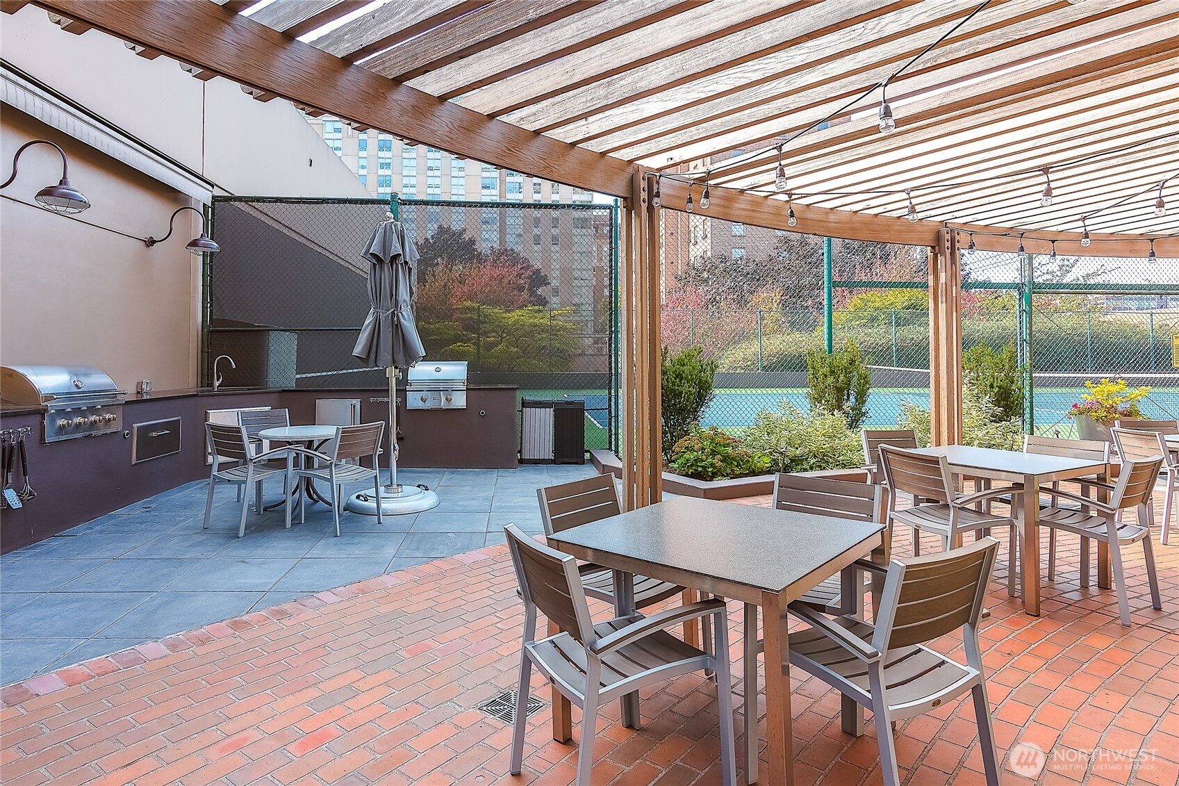 1301 Spring Street, Unit 8C Seattle, WA 98104 - Photo 10 of 31