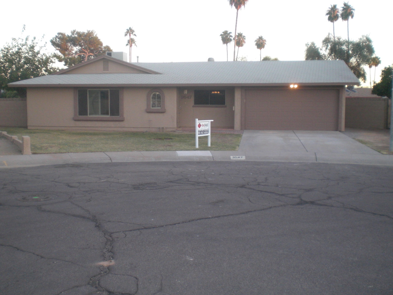 3547 West Hearn Road Phoenix, AZ 85053 - Photo 3 of 32 Ext-2