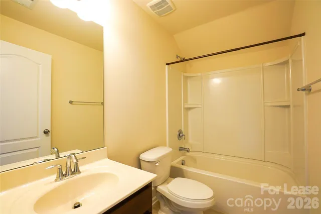 $2,895 | 5904 Stirlingshire Court, Charlotte, NC 28273