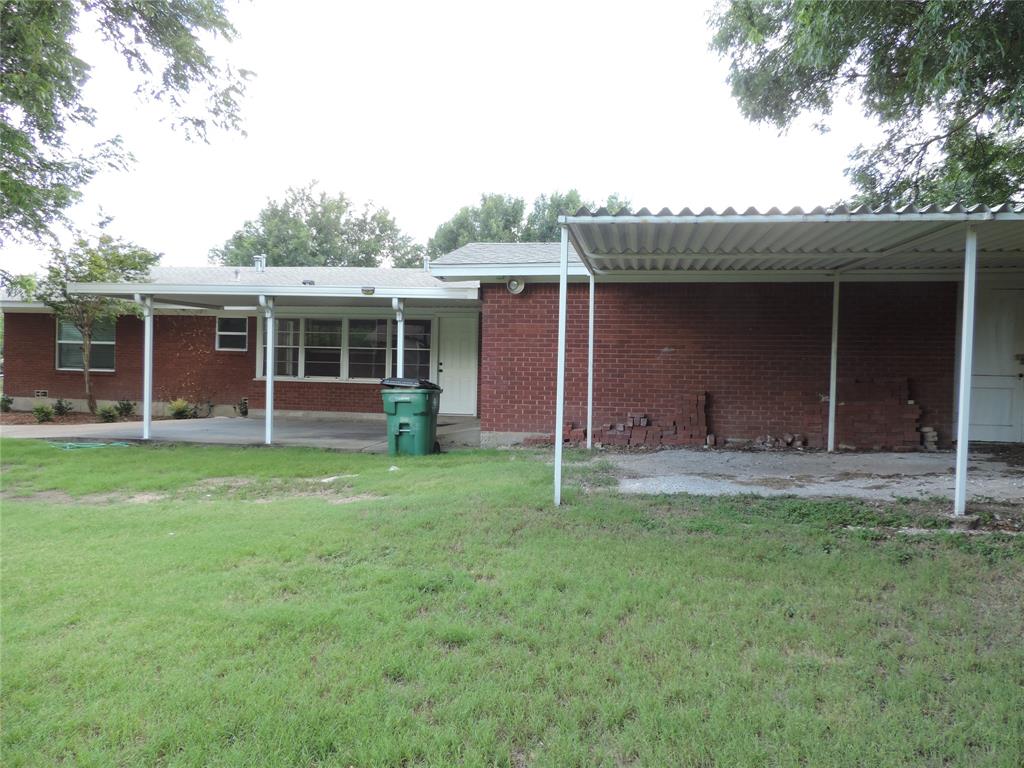 581 Alexander Road Stephenville, TX 76401 - Photo 4 of 34