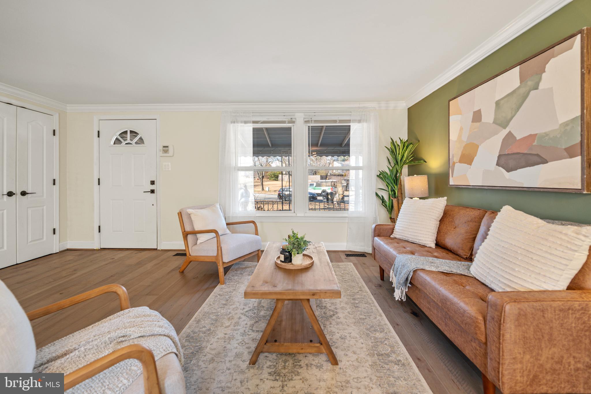 3724 Stonesboro Road Fort Washington, MD 20744 - Photo 8 of 41 Light-Filled Living Room