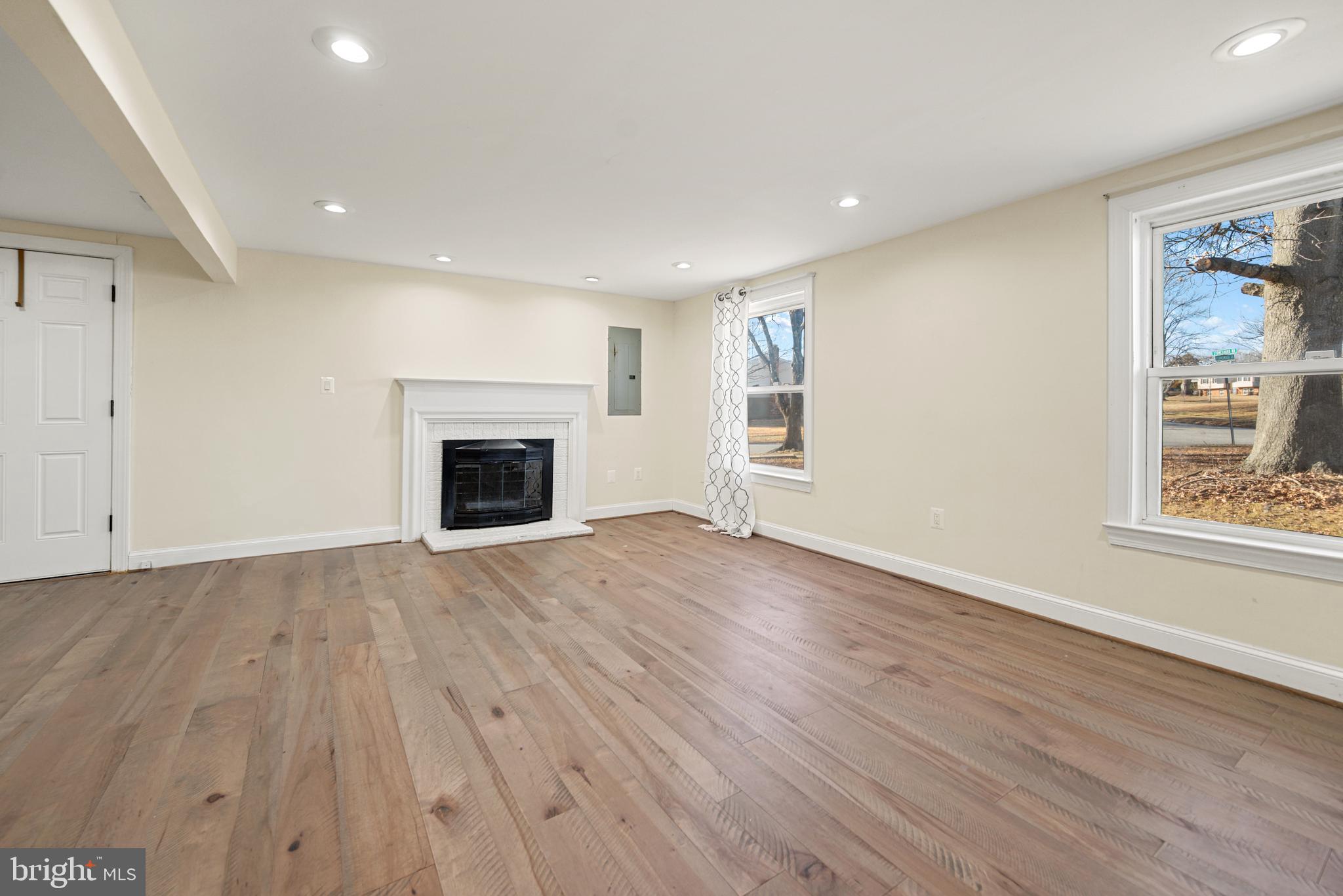 3724 Stonesboro Road Fort Washington, MD 20744 - Photo 19 of 41 Lower Level Recreation Room