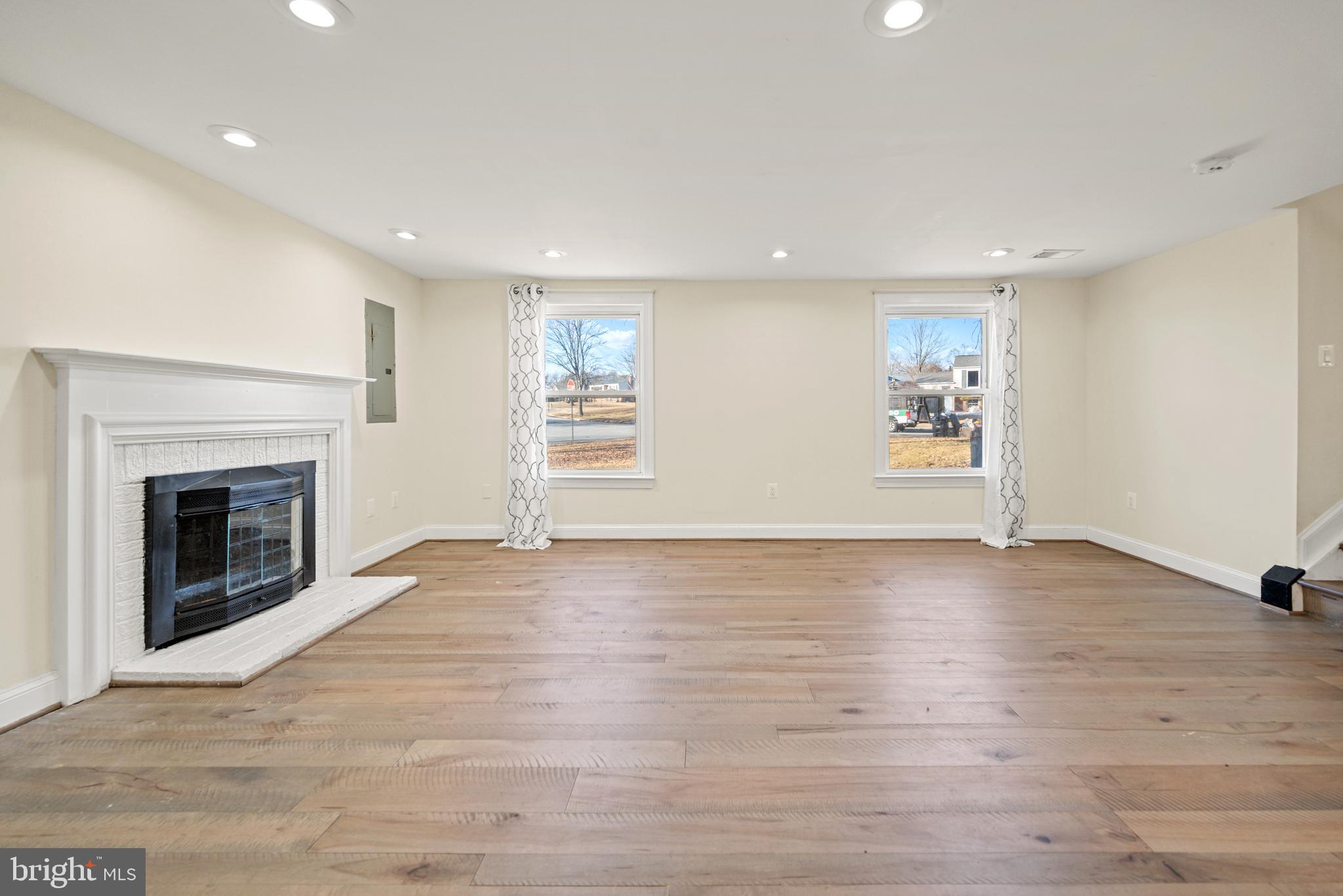 3724 Stonesboro Road Fort Washington, MD 20744 - Photo 20 of 41 Lower Level Recreation Room