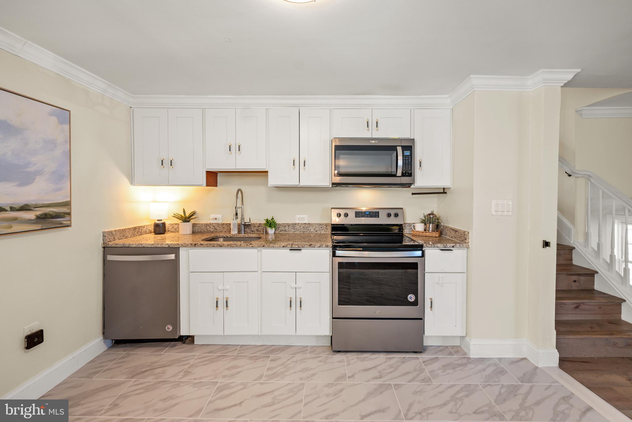 3724 Stonesboro Road Fort Washington, MD 20744 - Photo 4 of 41 Updated Kitchen
