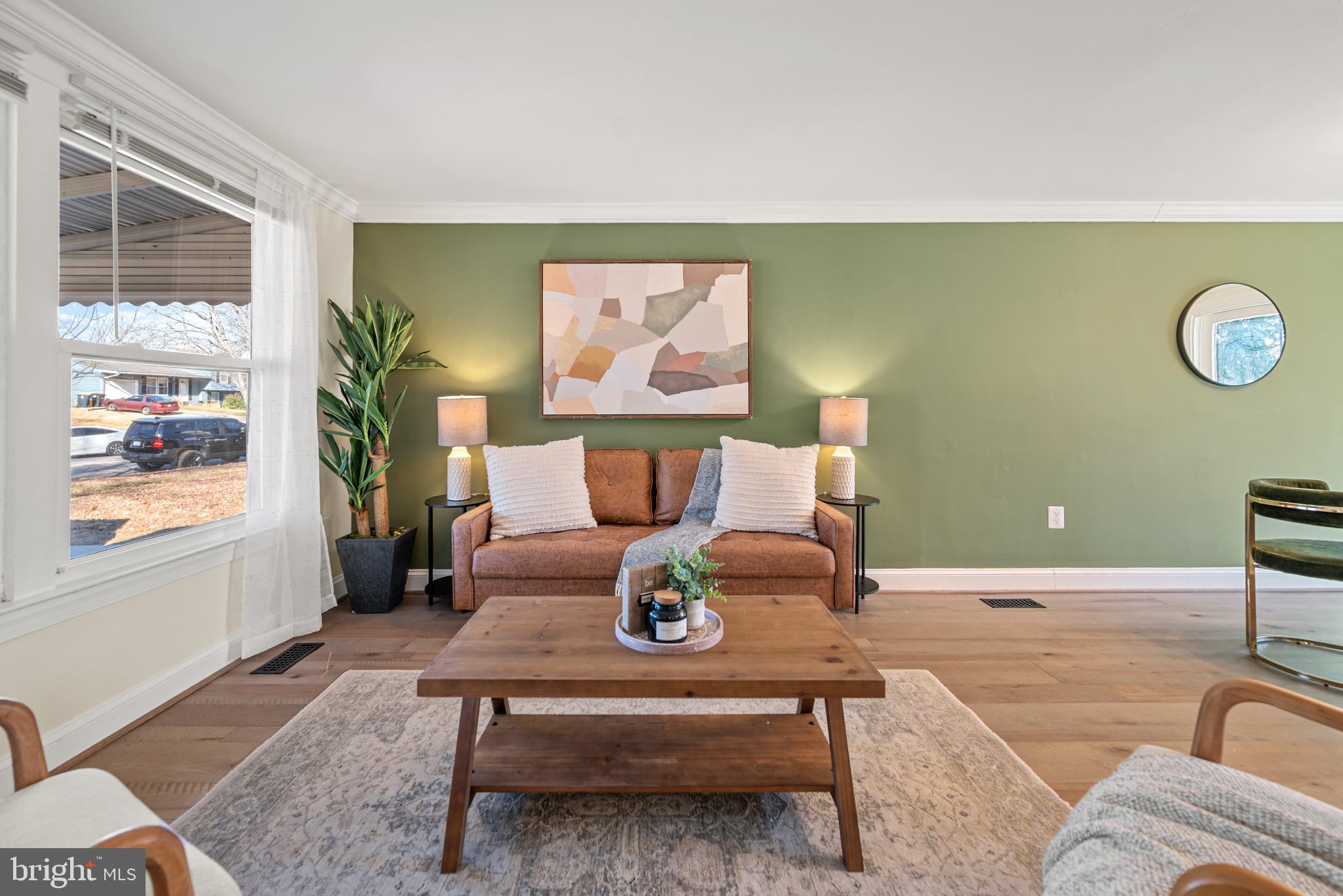 3724 Stonesboro Road Fort Washington, MD 20744 - Photo 7 of 41 Light-Filled Living Room