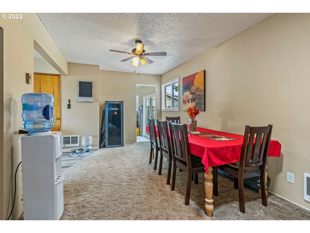 3220 Maple Street Longview, WA 98632 - Photo 8 of 15 Gallery Image 8