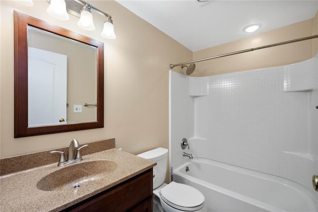 3125 Laurel Ridge Circle Bridgeville, PA 15017 - Photo 23 of 35