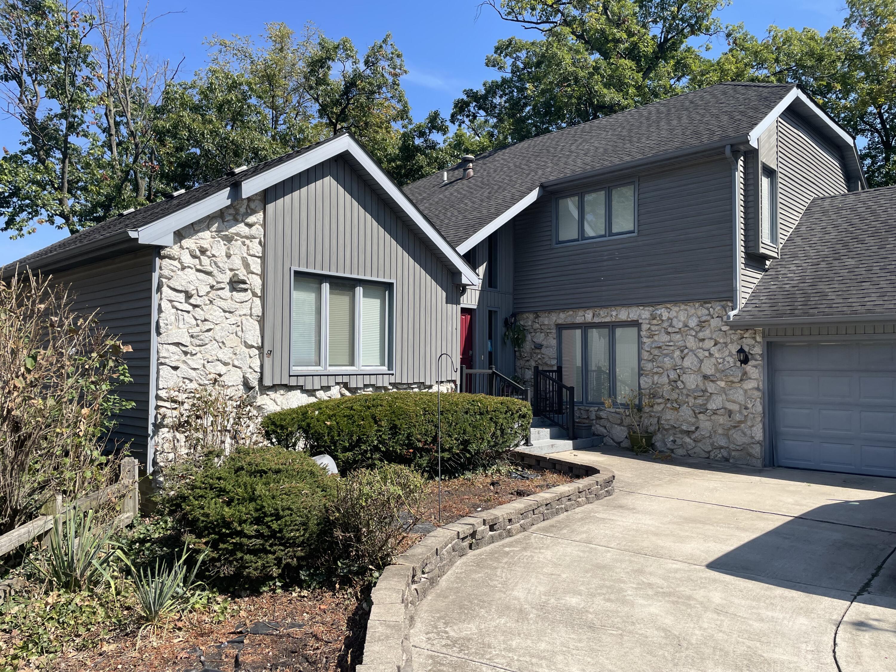 453 Amhurst Road Valparaiso, IN 46385 - Photo 1 of 13 3000x2250