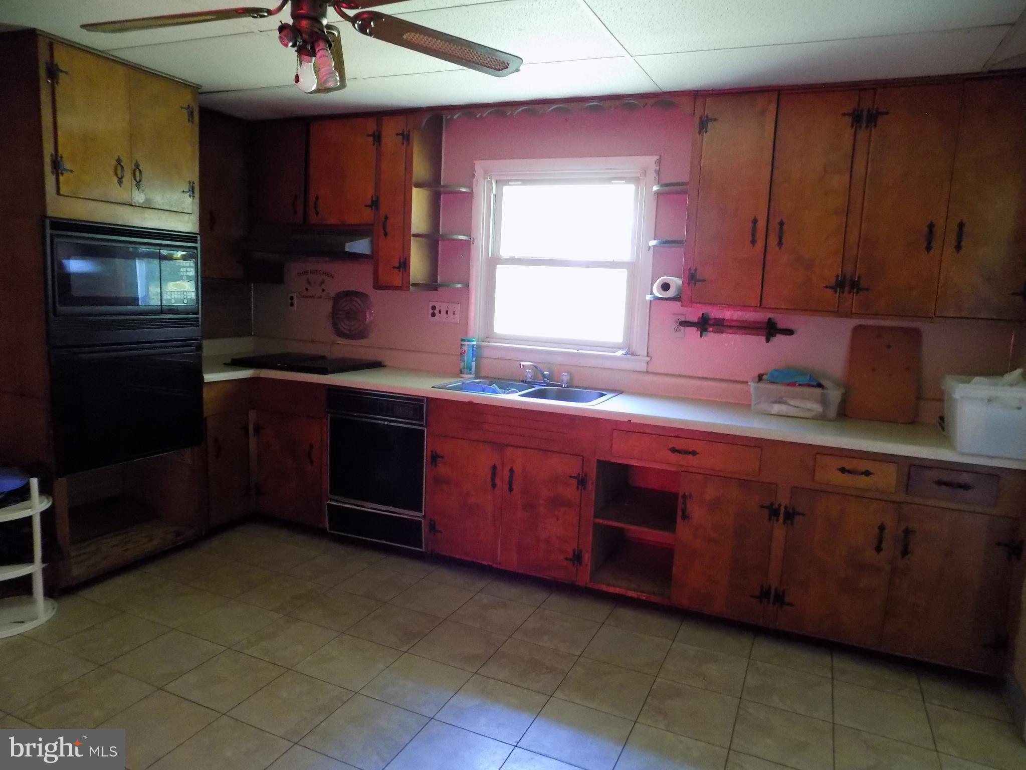 2334 Mt Olive Road Beaverdam, VA 23015 - Photo 5 of 16 Kitchen