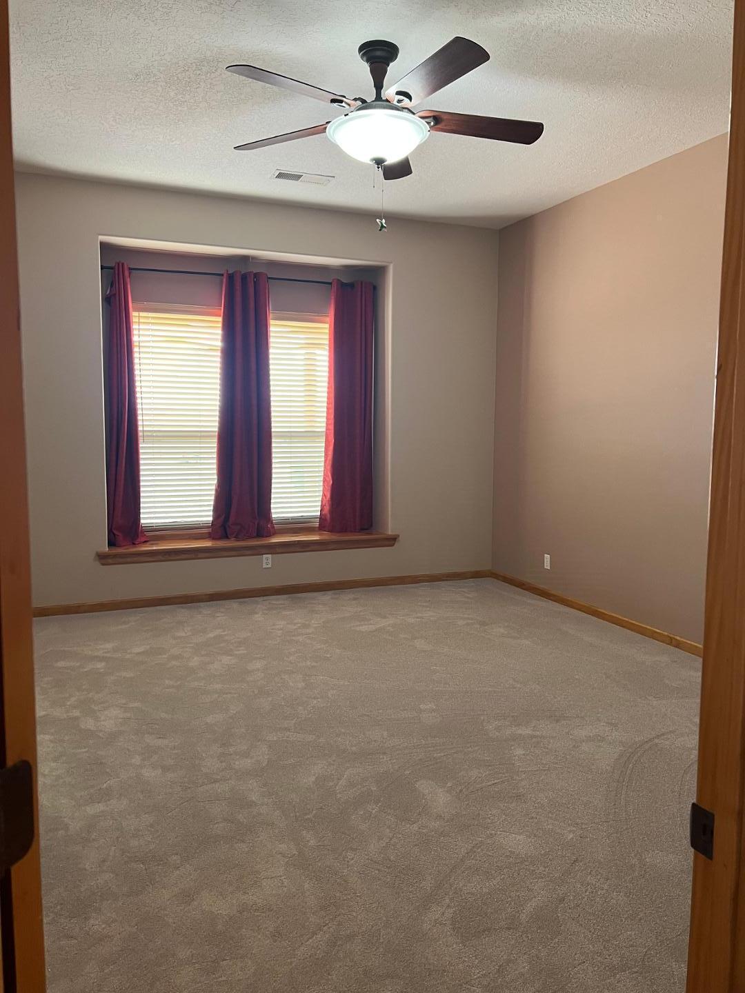 2453 Tyler Loop Northeast Rio Rancho, NM 87144 - Photo 9 of 22 Gallery Image 9