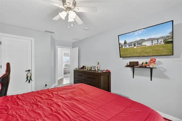 $489,900 | 36403 Barrington Drive, Eustis, FL 32736
