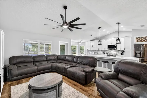 $489,900 | 36403 Barrington Drive, Eustis, FL 32736