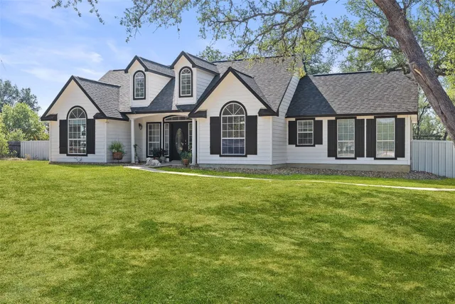 $499,000 | 280 Stonegate Drive, Johnson City, TX 78636