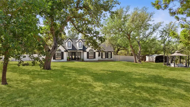 $499,000 | 280 Stonegate Drive, Johnson City, TX 78636